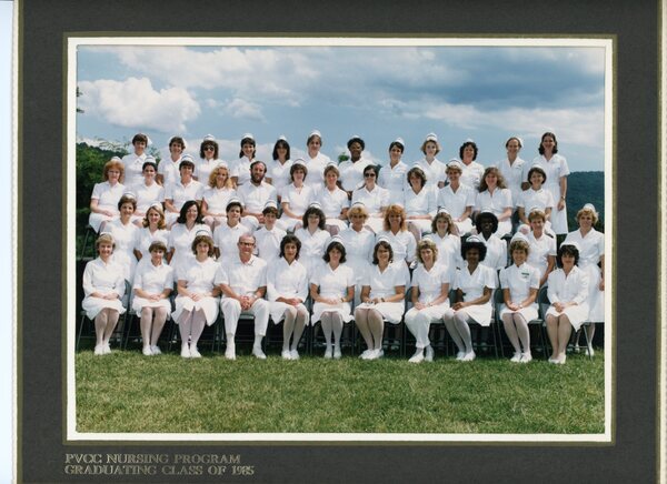 1985 Nursing Class Thumbnail