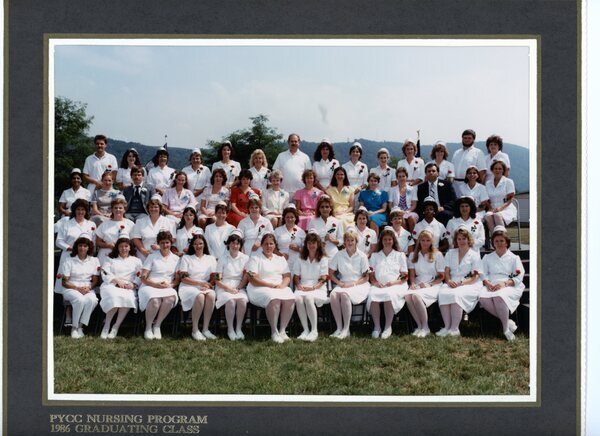1986 Nursing Class miniatura